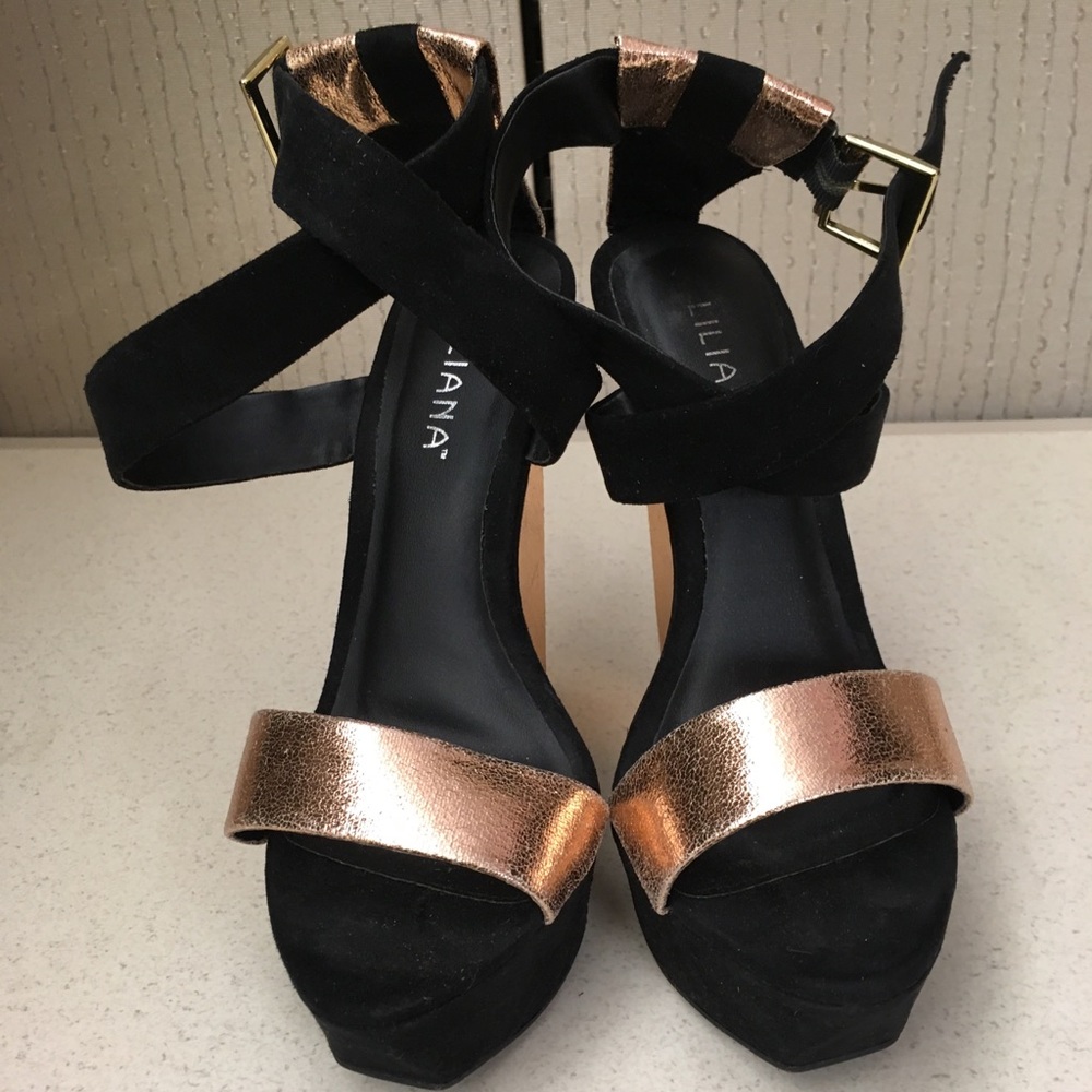 Black and Gold Wedges